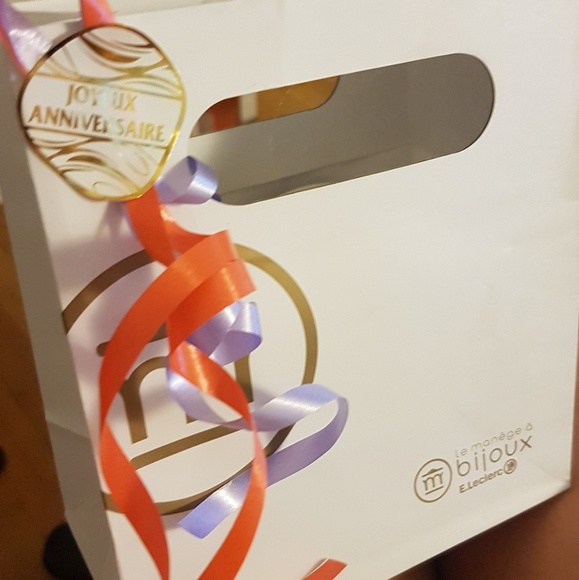 Romantic Pearls and gold bracelet new - Picture 3 of 4